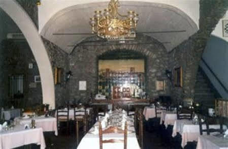 Hotel Fonda Siques Besalú Exterior foto